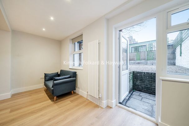 Uxbridge Road, London, W12 - Photo 1