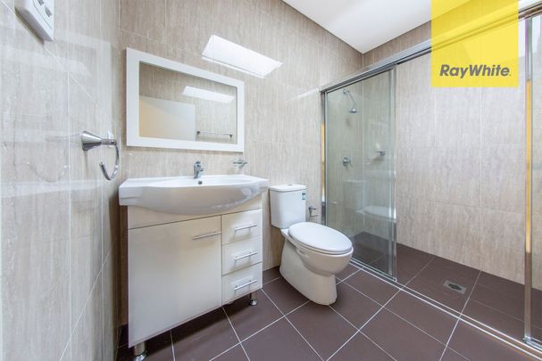 WELL MAINTAINED TRIPLEX! - Photo 1