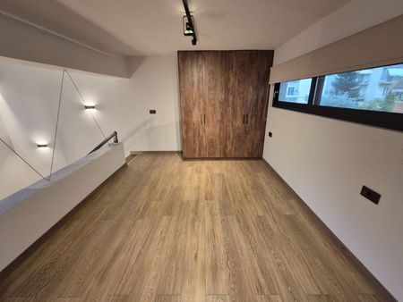 Διαμέρισμα για ενοικίαση Λόφος Βελισσαρίου - Λούτσα (Ιωάννινα) - Φωτογραφία 2