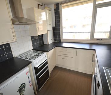 2 bedroom maisonette to rent - Photo 4
