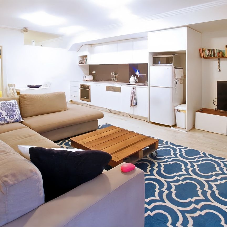 Woolloomooloo - Photo 1