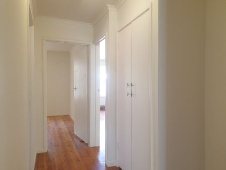 Single Level Private 2 Bedroom Villa Unit - Photo 2