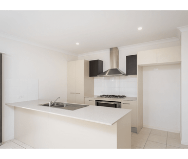 4Bed Family Home Available Now!! Suits All!! - Photo 5