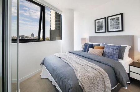 2-BED 1-BATH, NOT FURNISHED - Photo 3