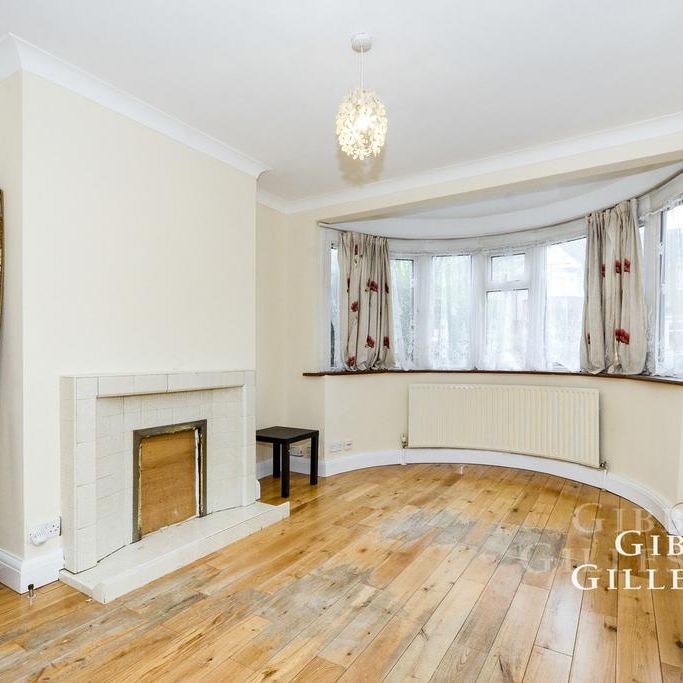 Semi detached house to rent - Photo 1