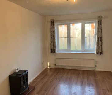 3 bedroom townhouse to rent - Photo 2