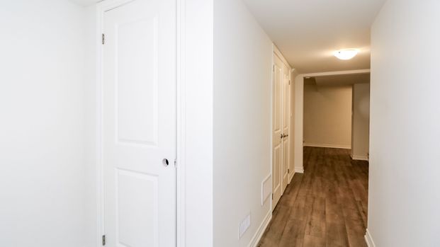 For Lease - 2023 Matteer Court Unit# Unit 21, Innisfil, Ontario - Photo 1