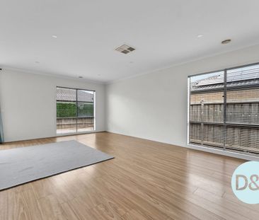 3-Bedroom Home Opposite Park - Photo 3