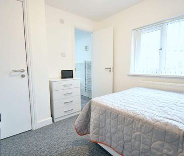 Room , Cartmel Road - Photo 5