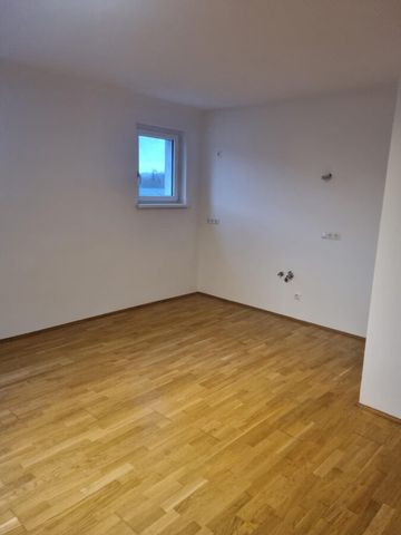 Ruhig gelegene 2-Raum-Wohnung (Wohnküche und Schlafzimmer) im 3 Stock mit Lift - Photo 3