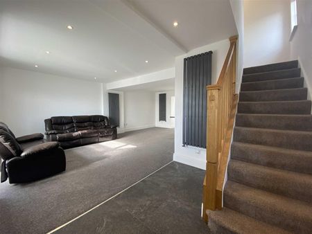 To Let 3 Bed House - Semi-Detached Queen Street, Treuddyn PCM £900 pcm - Photo 2