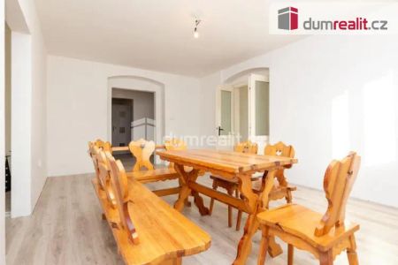 Pronájem prostorného bytu 4+1 s velkým balkonem a krásnými výhledy – Ústí nad Labem - Photo 4