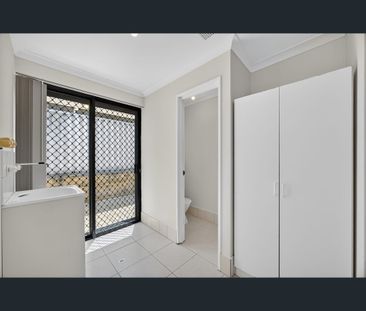 25 Scanlon Way, Lockridge, WA 6054 - Photo 4