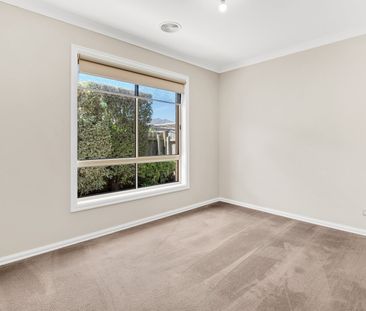 2/50 Thackeray Road, Reservoir VIC 3073 - Photo 4