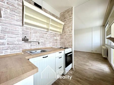 Pronájem bytu 30 m and sup2; - Běloveská, Náchod - Fotografie 4