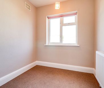 A 3 Bedroom House in Central Cheltenham GL52 6HB - Photo 1