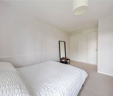 Charming 3 bedroom bungalow in peaceful rural setting with stunning... - Photo 3