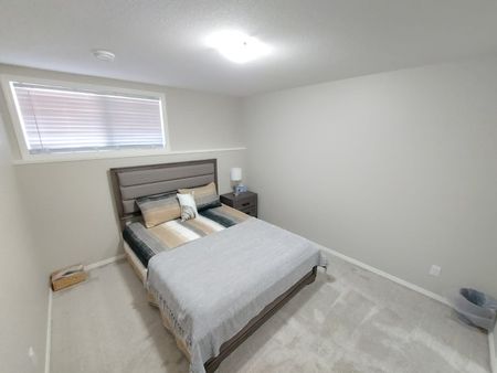 Beautiful 2 Bedroom Condo!! Available July 1st! - Photo 4