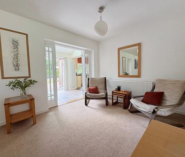 5 bedroom detached house to rent - Photo 1