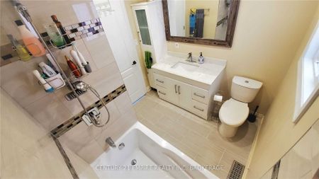 For Lease - 20 Murdoch Drive, Brampton, Ontario - Photo 3