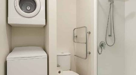 Newly Renovated 2-Bedroom Apartment in the Heart of Auckland CBD – $500/week - Photo 4