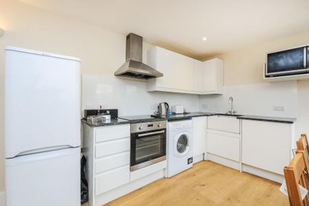 1 bedroom apartment to rent - Photo 4