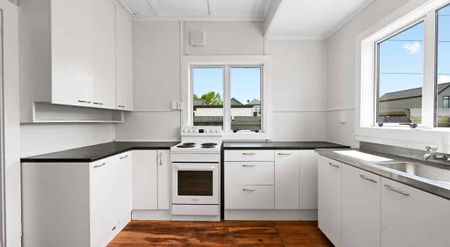 106 Firth Street - Photo 2