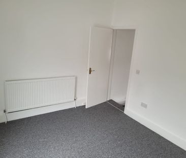 2 Bed Terraced House, Chirkdale St, L4 - Photo 1