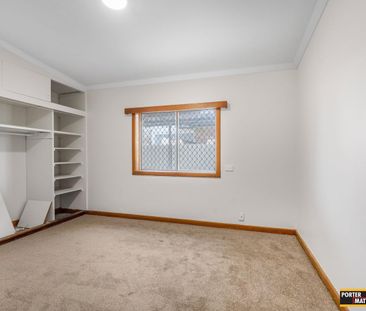 Spacious 4-Bedroom Family Home in Beckenham - Photo 6