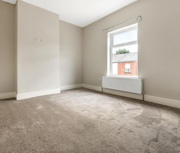 2 bedroom House To Let - Photo 3