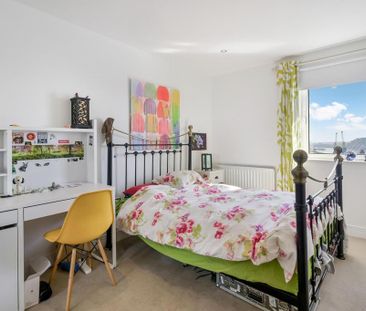 3 bedroom apartment to rent - Photo 2
