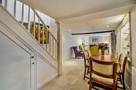 4 bedroom terraced house to rent - Photo 5