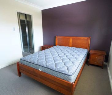 Modern 2-Bedroom Unit in Prime Cairns North Location - Photo 4