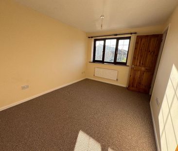 2 bedroom semi-detached house to rent - Photo 4