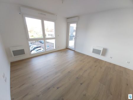 Location Appartement 2 pièces 39m² NOTRE DAME DE BONDEVILLE 76960 - Photo 2