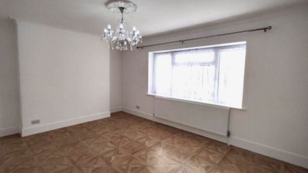 2 bed flat to rent - Photo 3