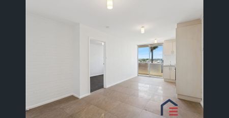 Close to the City! - Photo 2