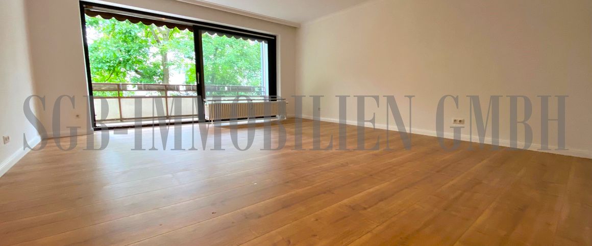 Schwachhausen: Renovierte 3-Zimmer-Wohnung mit großer Loggia + Fahrstuhl + Garagenstellplatz - Foto 1