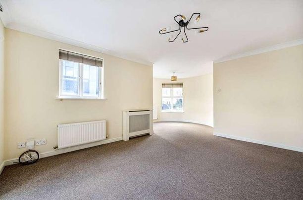 Grantley Heights, Kennet Side, Reading, RG1 - Photo 1