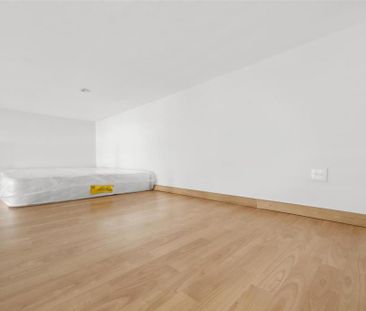 Studio to rent - Photo 6