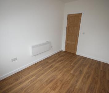 Waterloo Street, Staffordshire, Burton upon Trent, DE14 - Photo 2