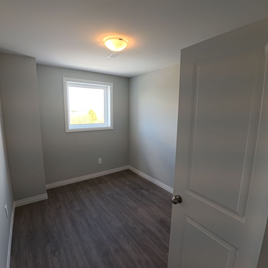 For Lease - 130 Otterbein Road Unit# 110, Kitchener, Ontario - Photo 1
