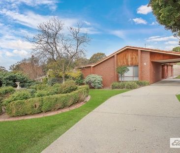 Freshly updated home - Photo 5
