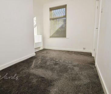 2 bedroom end of terrace house to rent - Photo 6