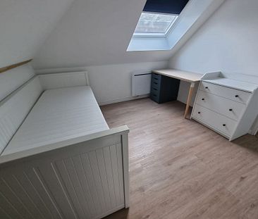 CHAMBRE EN COLOCATION AVEC SDD ET WC PRIVES A 5 MIN A PIED DU LYCEE... - Photo 6