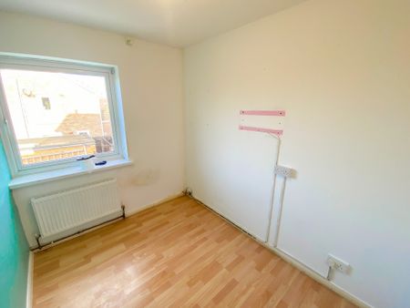 Renfrew Close, Lincoln - Photo 2
