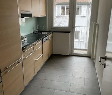 Schöne Wohnung an top Lage in Hottingen! - Photo 1