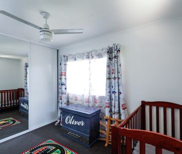 3 BEDROOM, 2 BATHROOM HOME - DOUBLE BAY SHED, SITUATED IN A CUL-DE-... - Photo 6