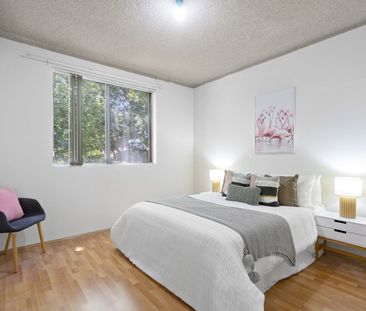 Bright 2 Bedroom Unit - Photo 1