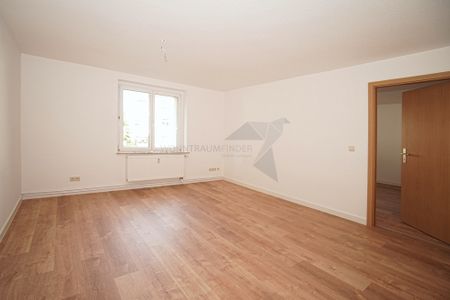 !! Wohnen im Grünen !! NEU sanierte 3 Raum EG-Wohnung mit Tageslichtbad in C-Ebersdorf (WG-geeignet) - Photo 4